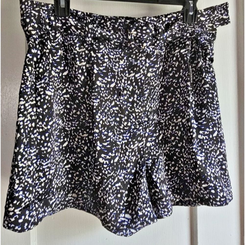 NWT EXPRESS shortie super high rise rise belted blue white animal print ‎ Sz14